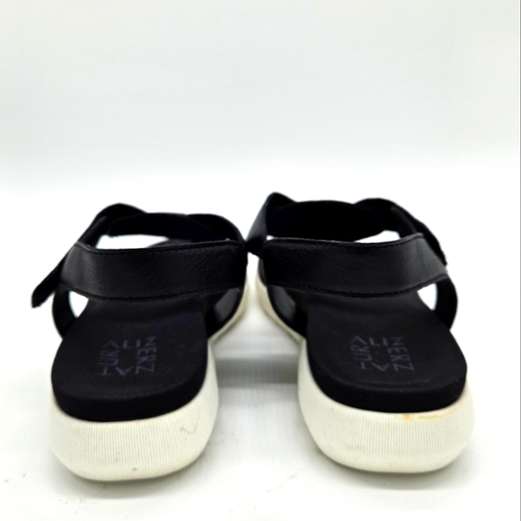 NWOT Naturalizer Lincoln Sandals - Picture 8 of 11